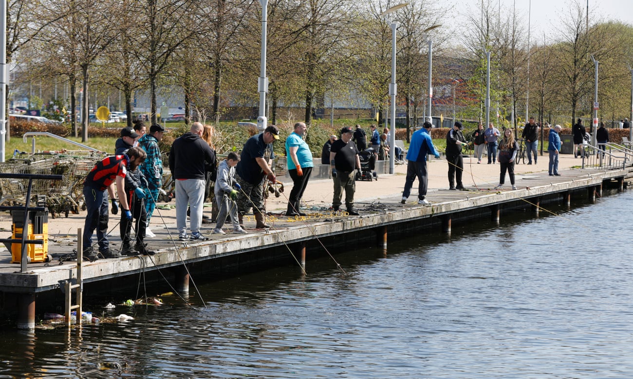 People Magnet Fishing